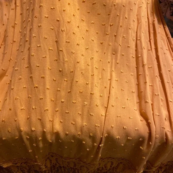 Cute gold fringe tank top. - Picture 4 of 4